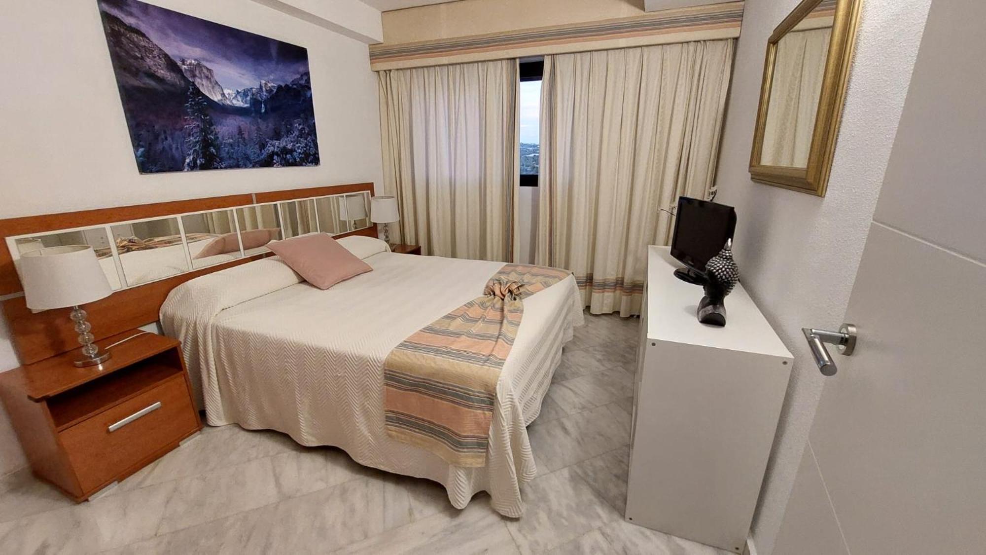 Coblanca 27 - Playa De Poniente Apartment Benidorm Luaran gambar